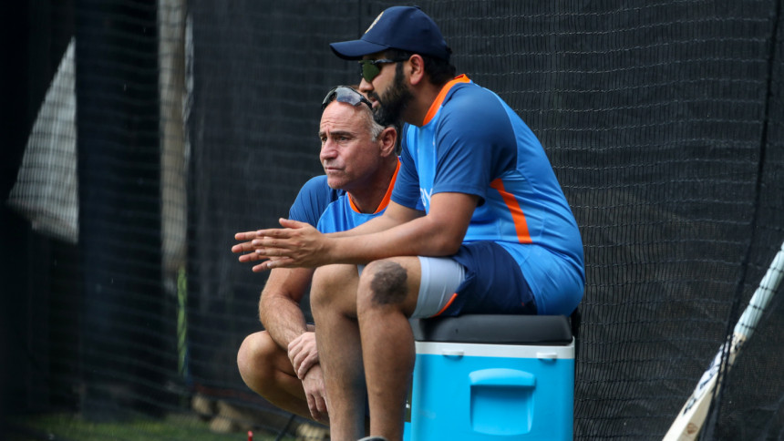 রোহিত ইংল্যান্ডে জয় থেকে মন কেড়ে নেয়